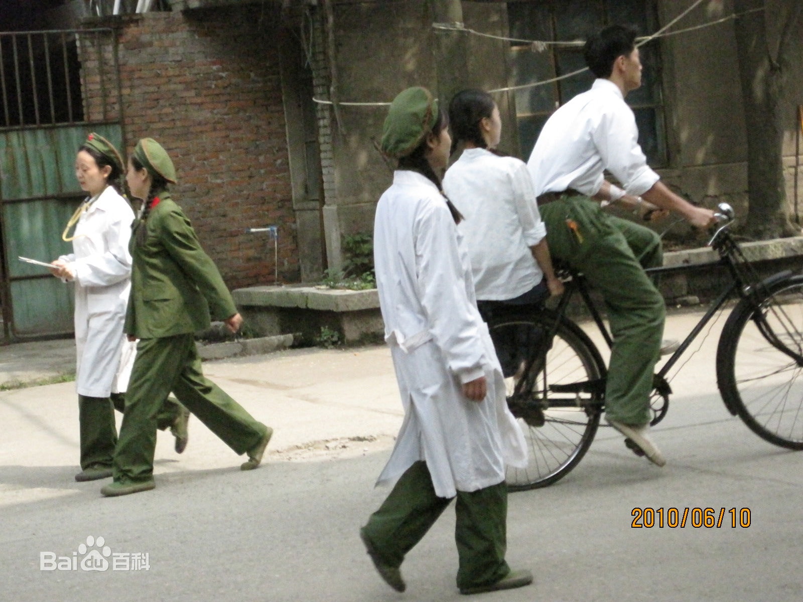 http://www.119127.cn/pics/star/pic/120c3921945bc69ce87acd93fce08a95.jpg