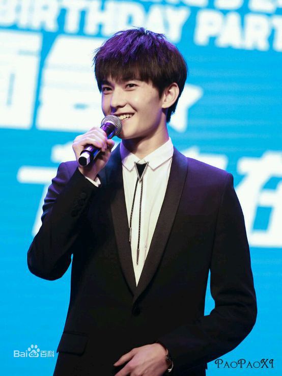 http://www.119127.cn/pics/star/pic/1248dfe2f7fcd0e6f0e350c9550b1a7d.jpg