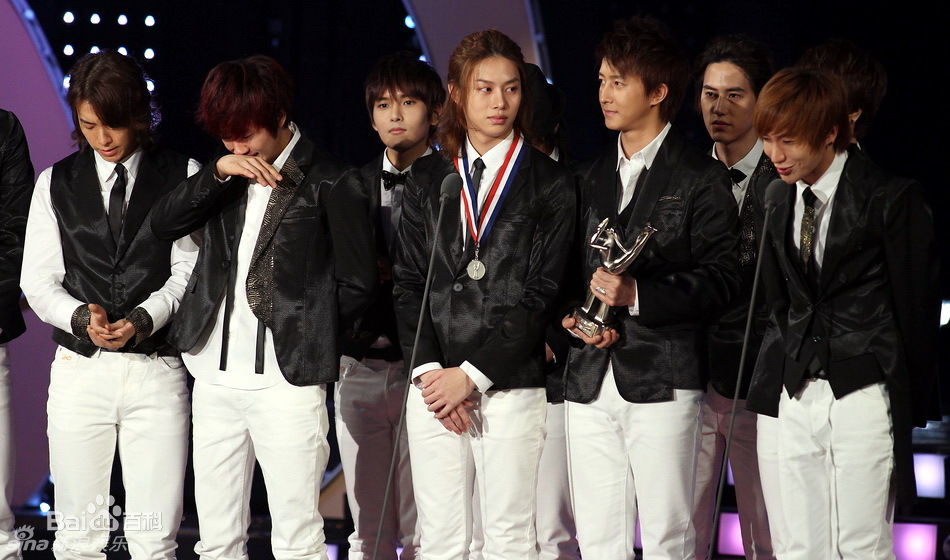 http://www.119127.cn/pics/star/pic/131da2669171117315d0d7c9b5dca4f3.jpg