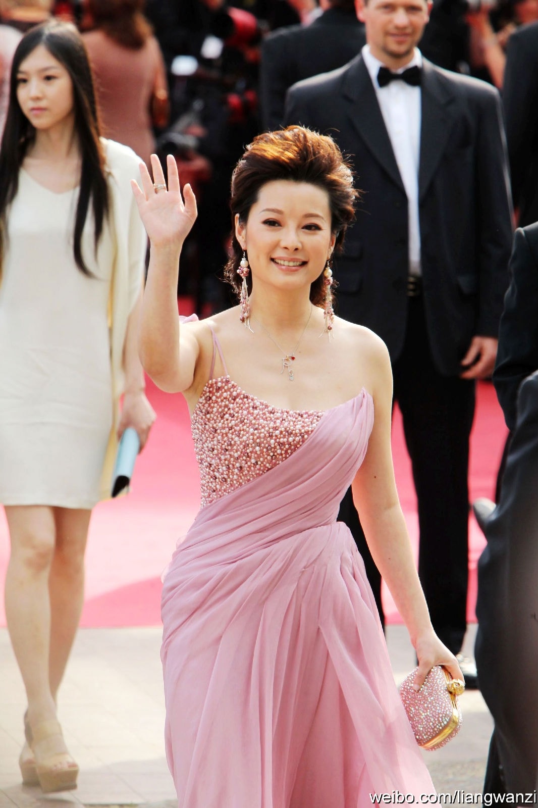 http://www.119127.cn/pics/star/pic/15a4fe6cfcb6bdd3097a8874af01fd60.jpg