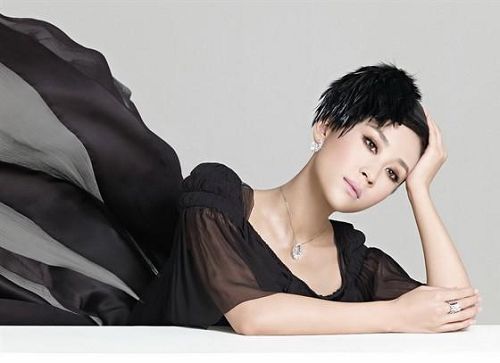 http://www.119127.cn/pics/star/pic/1638465e616bc903884ea0162696d95e.jpg