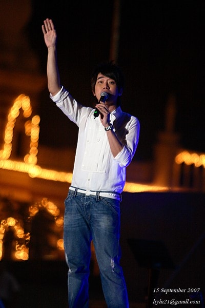 http://www.119127.cn/pics/star/pic/1682d5bb7d3908f5d9c79ea9c14eace6.jpg
