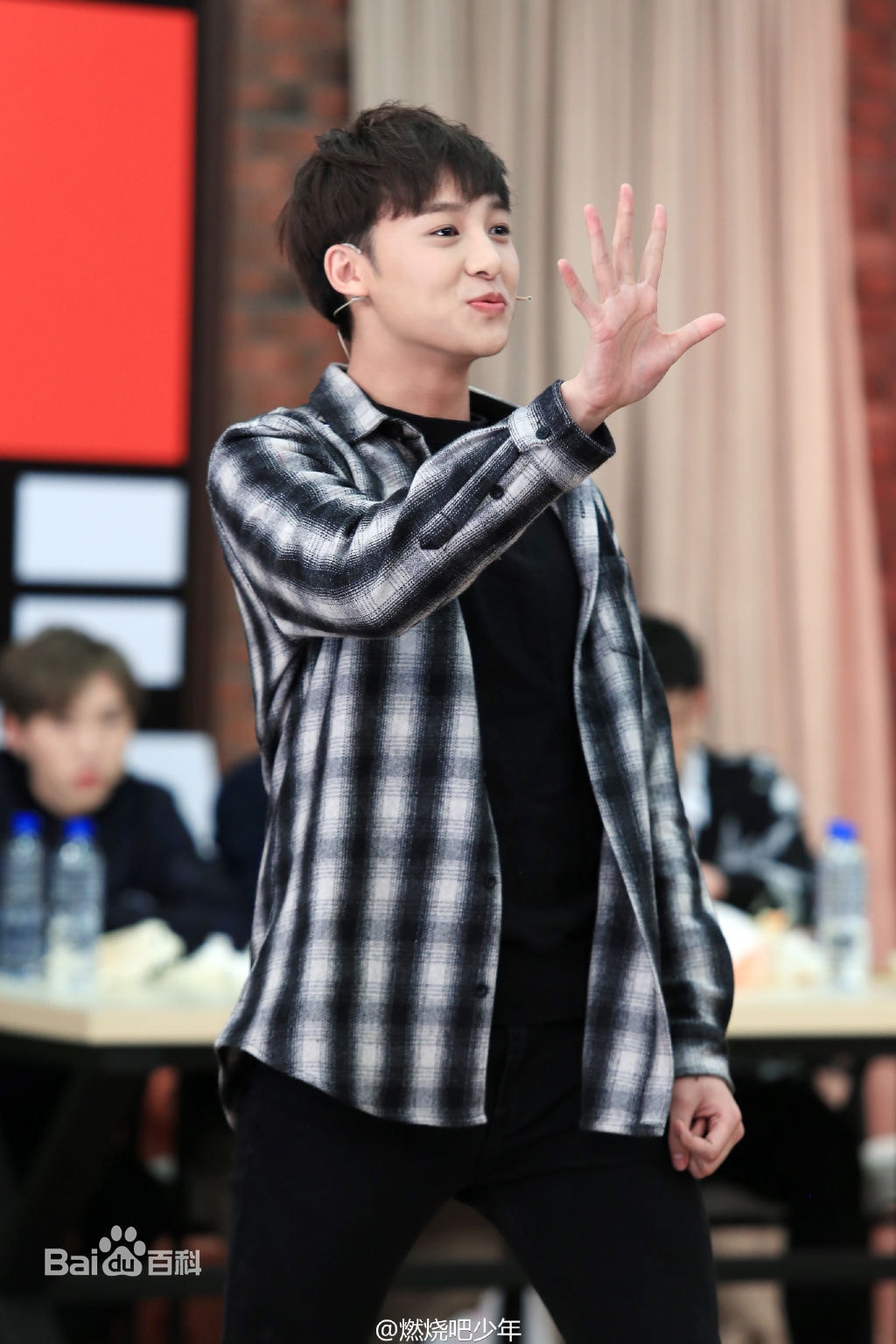 http://www.119127.cn/pics/star/pic/16b45a3f1b6e89ff3f316f9cd52c69c3.jpg