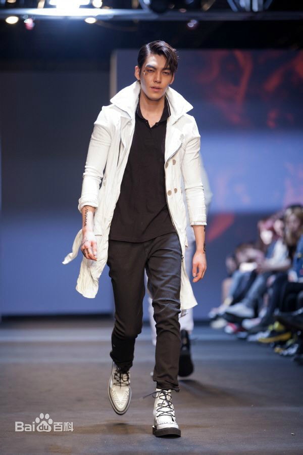 http://www.119127.cn/pics/star/pic/1792f36f80ab87662d44b991e39e755c.jpg