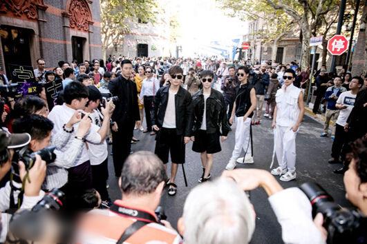 http://www.119127.cn/pics/star/pic/186946aaf866c65aaf99dbb1c8dabbd3.jpg