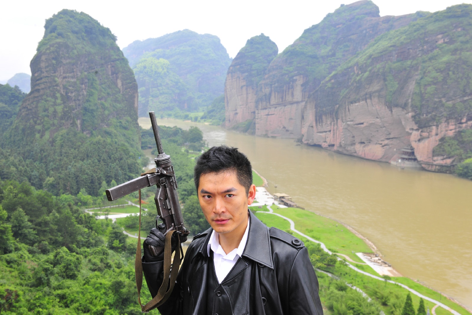 http://www.119127.cn/pics/star/pic/19052457730be2452183bf4892e1fb26.jpg