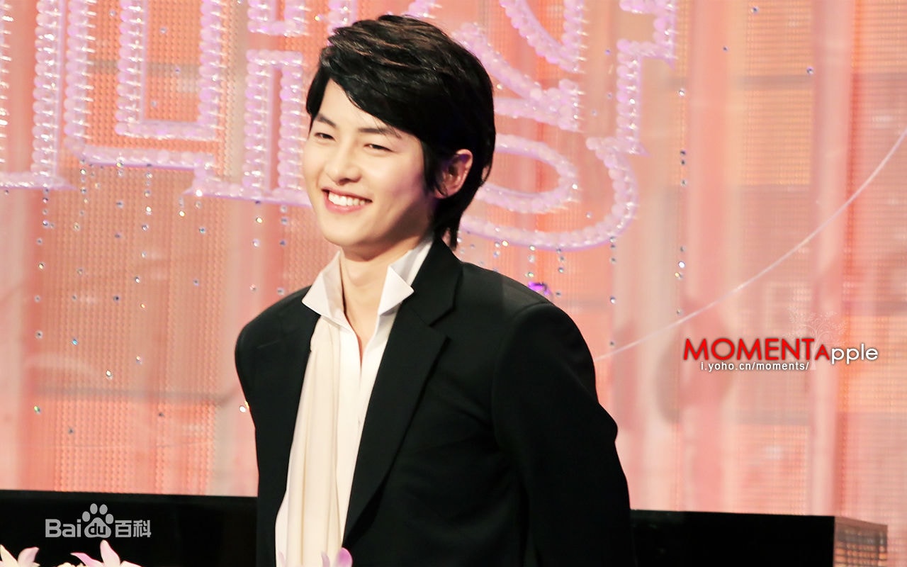 http://www.119127.cn/pics/star/pic/19530e7c4e2fc613ecf6427e454242f0.jpg