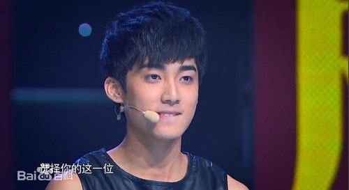 http://www.119127.cn/pics/star/pic/199316242ba70d45ba00645c4353b3b2.jpg