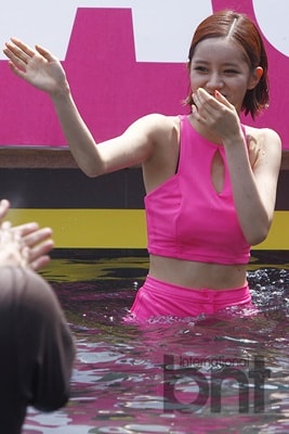 http://www.119127.cn/pics/star/pic/19dc189ab6841ac65ab49cabcea318ab.jpg