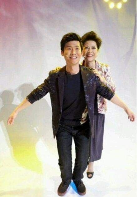http://www.119127.cn/pics/star/pic/1a80/54000360191b110753e78e97fd80.jpg