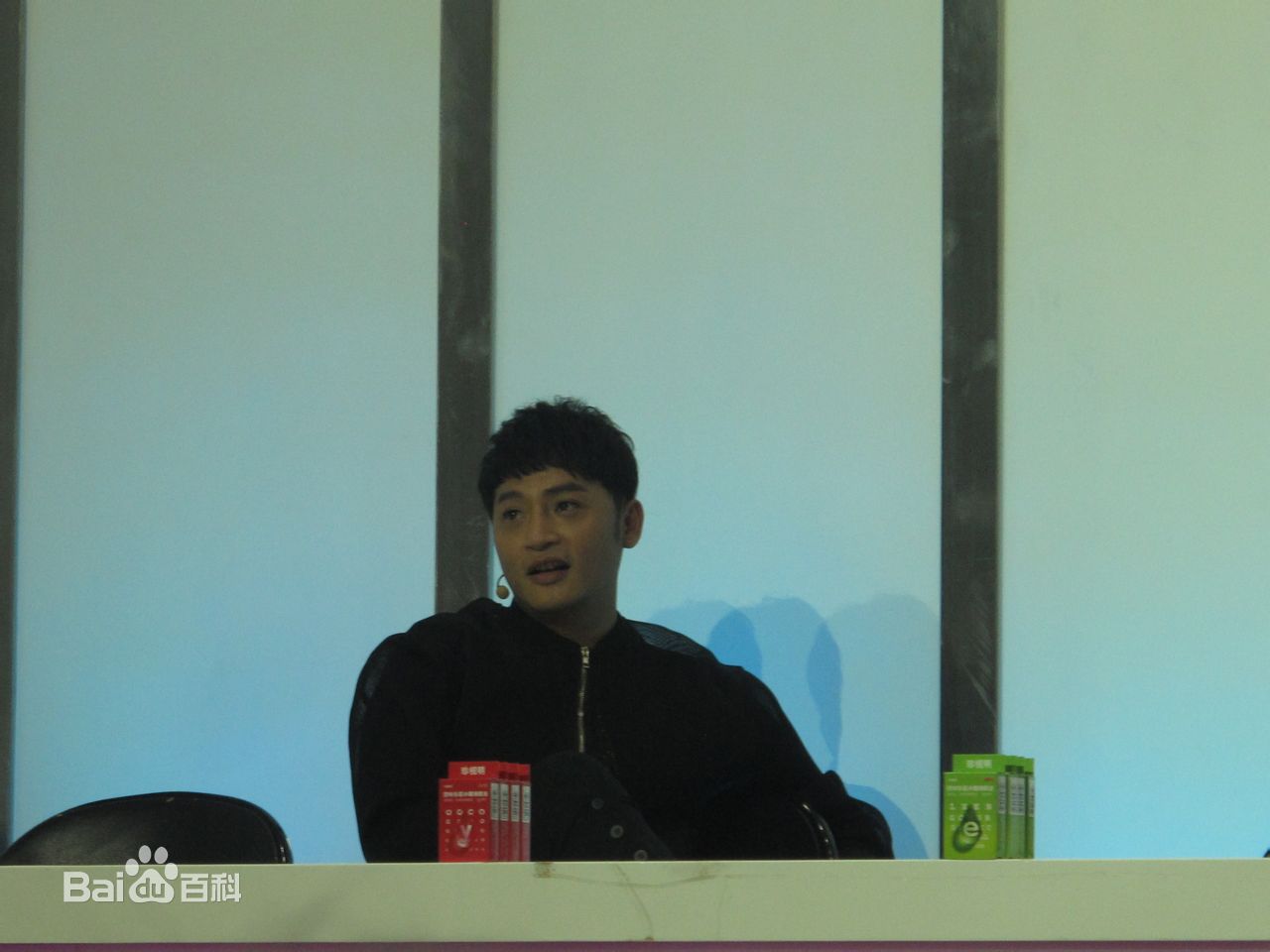 http://www.119127.cn/pics/star/pic/1b55a22371eafe8b5537fddeb1330ec3.jpg