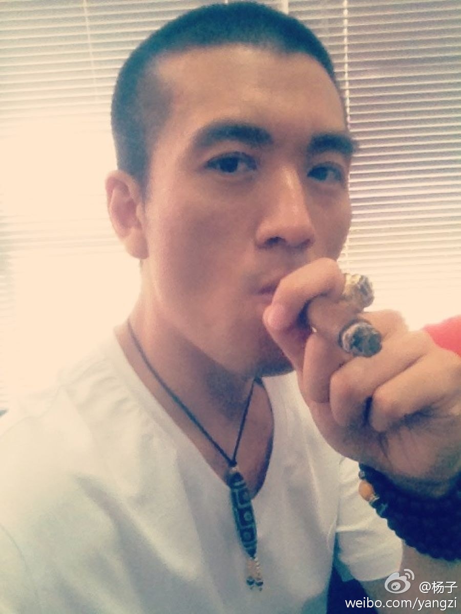 http://www.119127.cn/pics/star/pic/1c86bde6f337f9896fd9c4e9a2bba26b.jpg