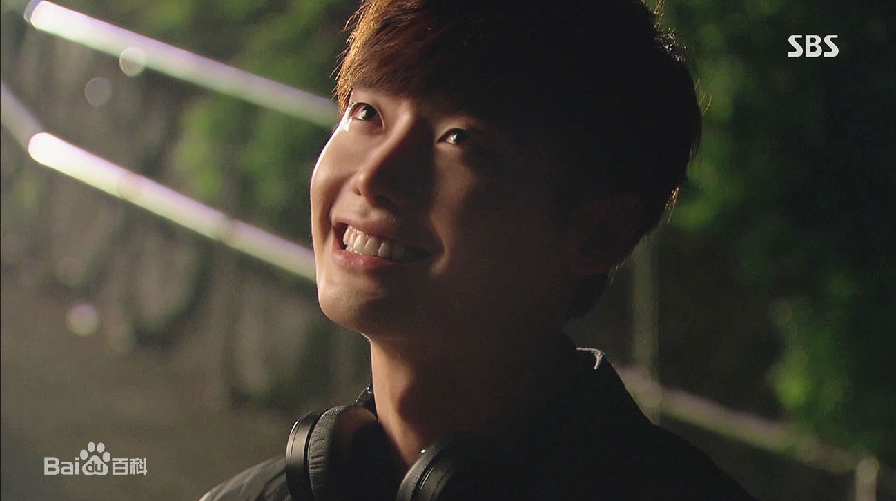 http://www.119127.cn/pics/star/pic/1e7af2f7dc6eed163daa2ba86a30c705.jpg