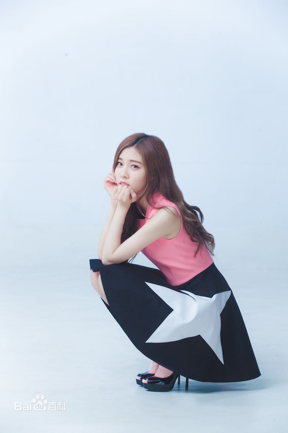 http://www.119127.cn/pics/star/pic/1f00484c195518451974dcaeb33387fe.jpg