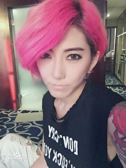 http://www.119127.cn/pics/star/pic/1fce64e0d18f70e38d0362da7b94046a.jpg