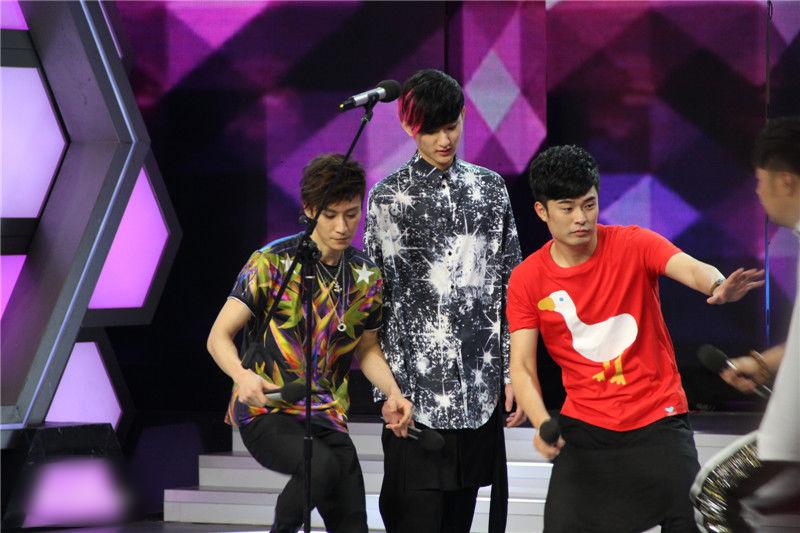 http://www.119127.cn/pics/star/pic/201d75b6034d09541a0cfc18c598cab3.jpg