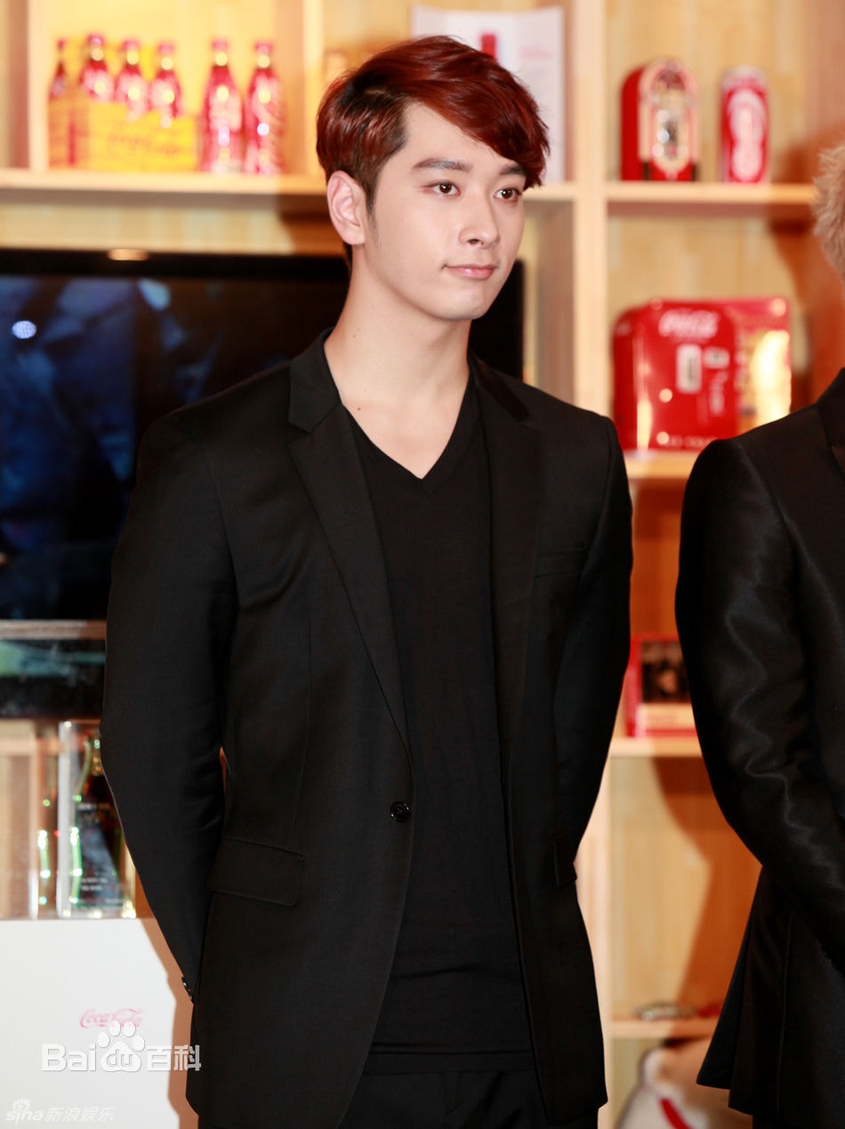 http://www.119127.cn/pics/star/pic/20e7f24cfaa80d5ed20533fa9116427b.jpg