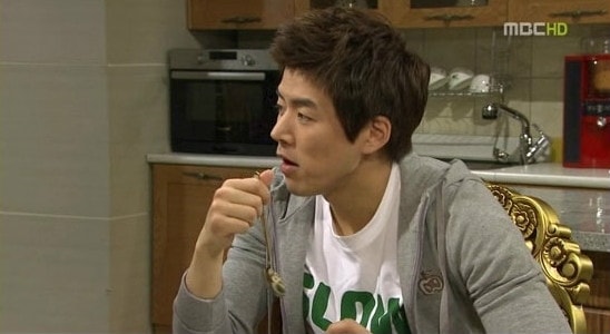 http://www.119127.cn/pics/star/pic/214efef6dfd97842e02a61cb5aa50fff.jpg
