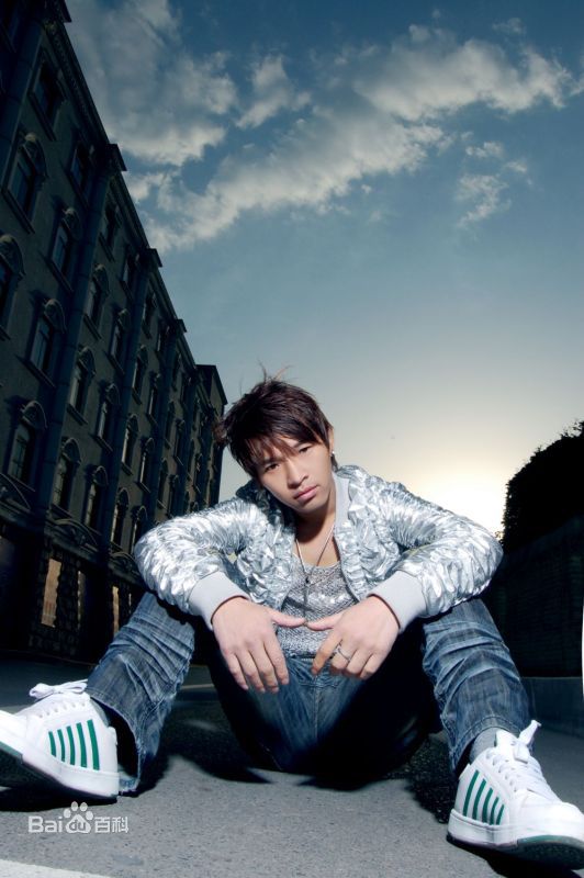 http://www.119127.cn/pics/star/pic/22374c9338e7c314aaf5b7e57b5b5f5f.jpg