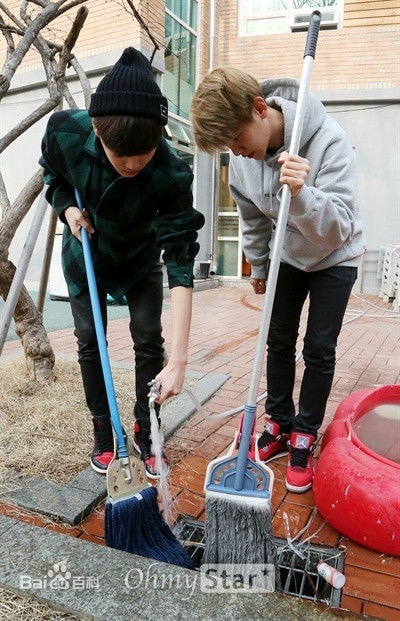 http://www.119127.cn/pics/star/pic/226034dc4dfe53d6b13e60164ab86177.jpg