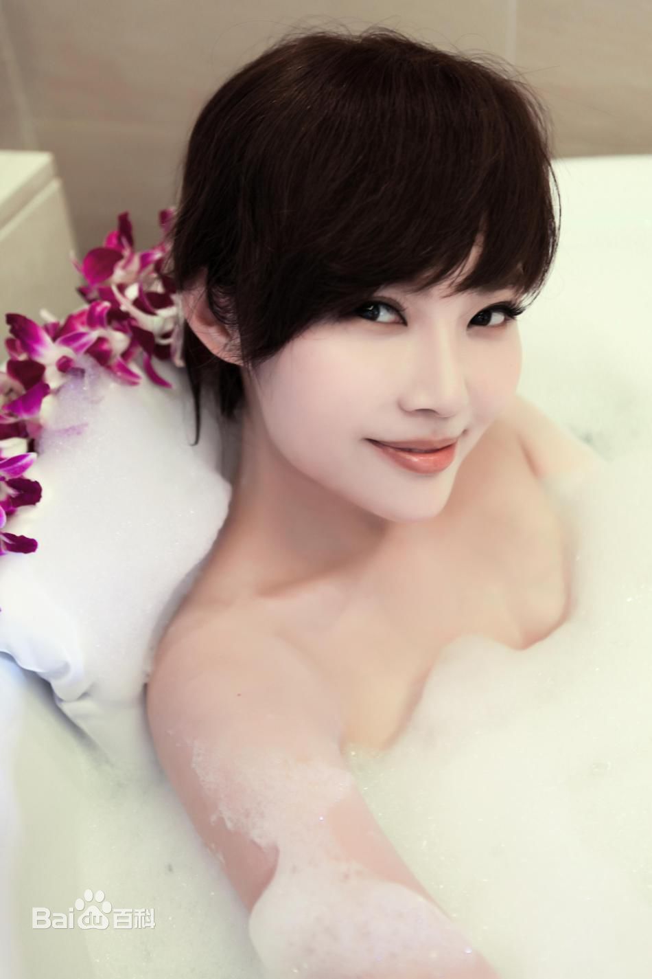 http://www.119127.cn/pics/star/pic/238ee3cac36b139a71b40aaabdb675a2.jpg