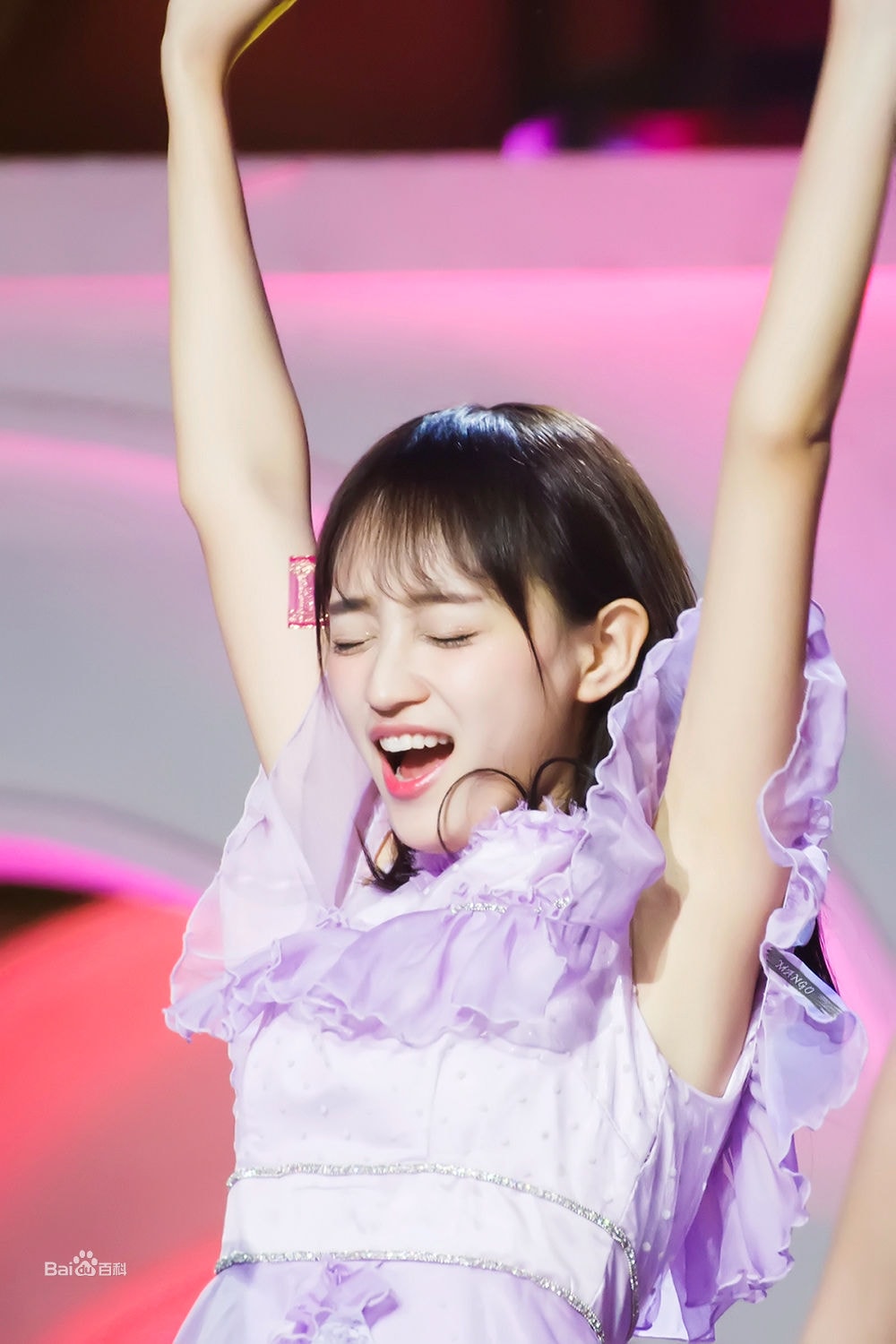 http://www.119127.cn/pics/star/pic/24292a6492a683ac5e5fb1563c3f1ccb.jpg