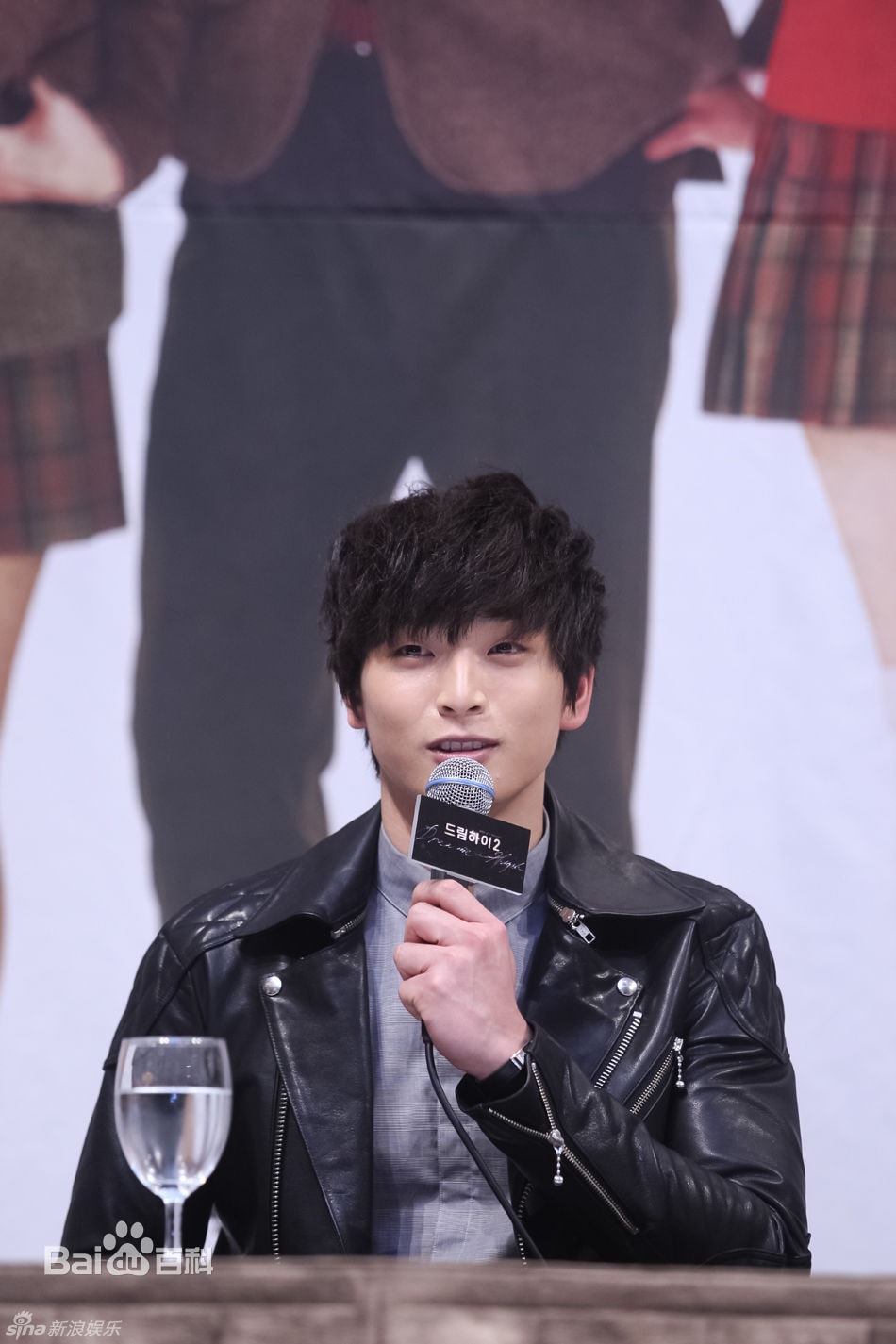 http://www.119127.cn/pics/star/pic/249aae0d092b0ca74af5209b7d28456c.jpg