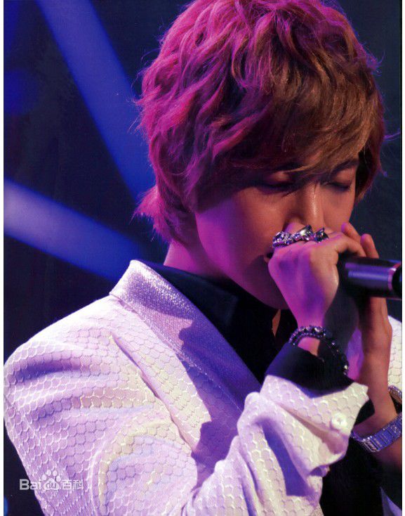 http://www.119127.cn/pics/star/pic/24c2ff2b35e42a213027cc74264f29d5.jpg