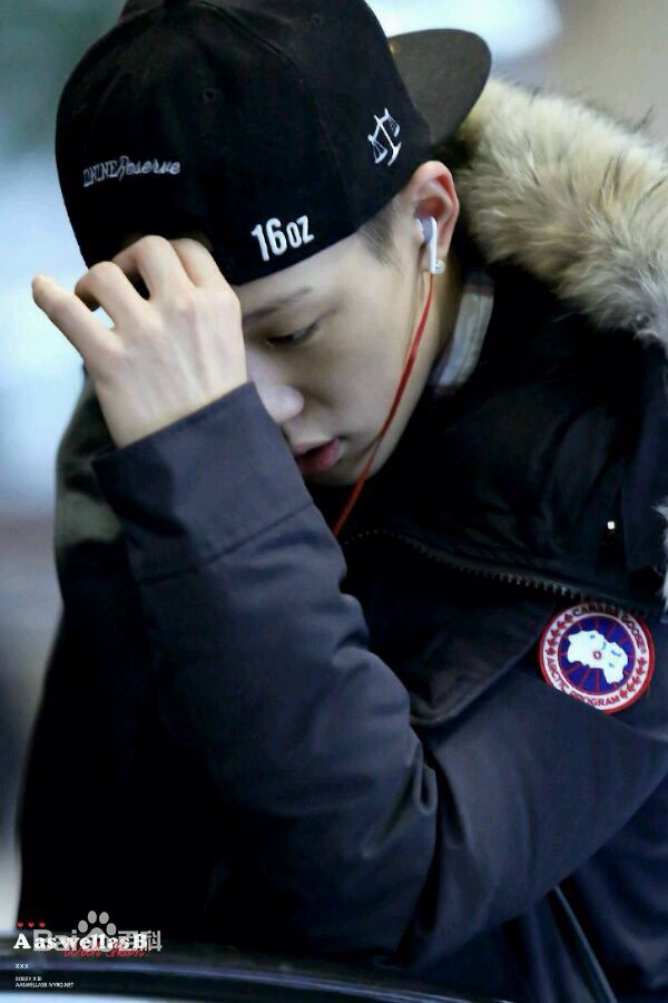 http://www.119127.cn/pics/star/pic/266deffb86ed5b16dbb03d5c692d17c0.jpg