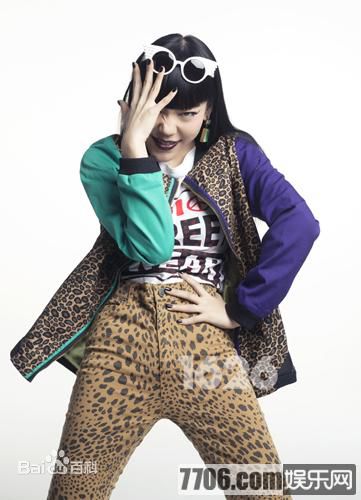 http://www.119127.cn/pics/star/pic/26a7f312caf8150556252d2425c721d5.jpg