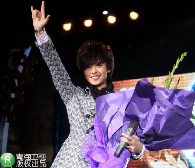 http://www.119127.cn/pics/star/pic/26eaff9290784d692c444619603371d6.jpg