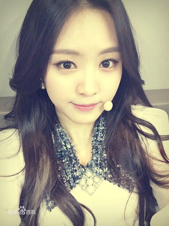 http://www.119127.cn/pics/star/pic/26ef00fcd405dc6bc3b051741a397709.jpg