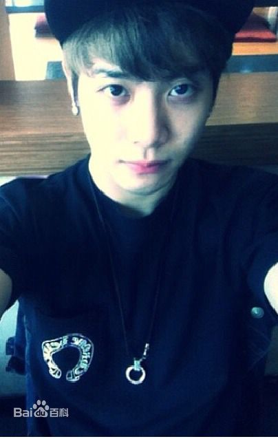 http://www.119127.cn/pics/star/pic/26fba87a872f7daa0dc97d8770fb5ac4.jpg