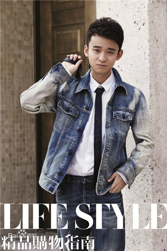 http://www.119127.cn/pics/star/pic/2c3cb551ad84e566f871a1c1beeb4348.jpg