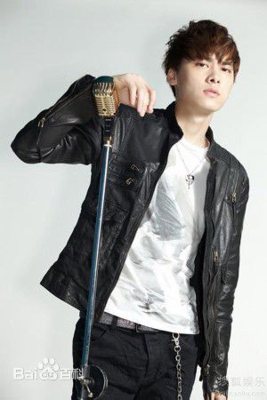 http://www.119127.cn/pics/star/pic/2deca1917766bada18b55a32d54d5636.jpg
