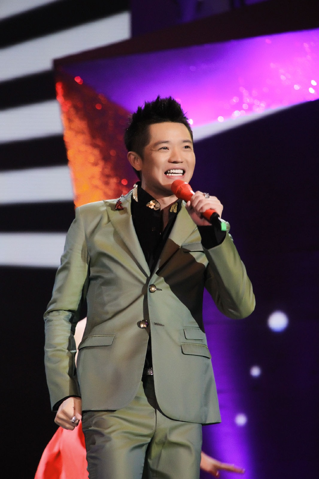 http://www.119127.cn/pics/star/pic/2f7728508ccf959de7ae62a4aa018475.jpg