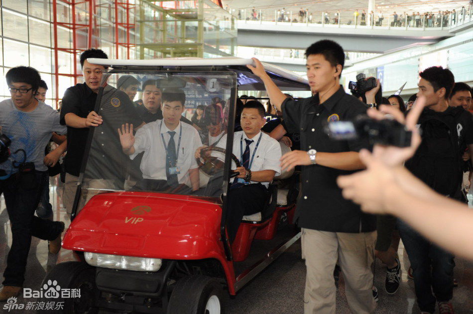 http://www.119127.cn/pics/star/pic/307bc8df54c02a0ae0a028db6297d1cc.jpg