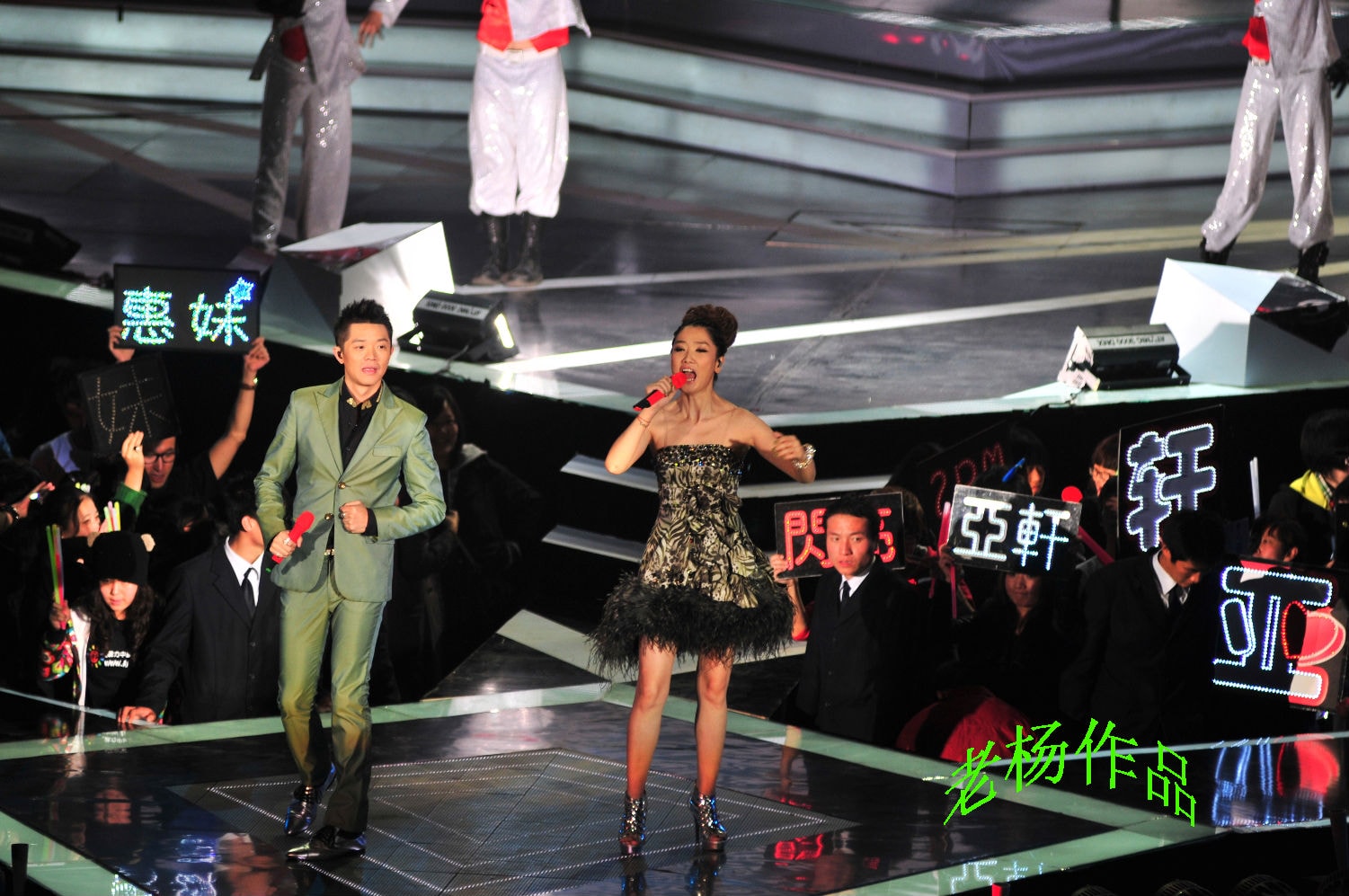 http://www.119127.cn/pics/star/pic/309e6ea0faf24ac0087e4cd14c92bf39.jpg