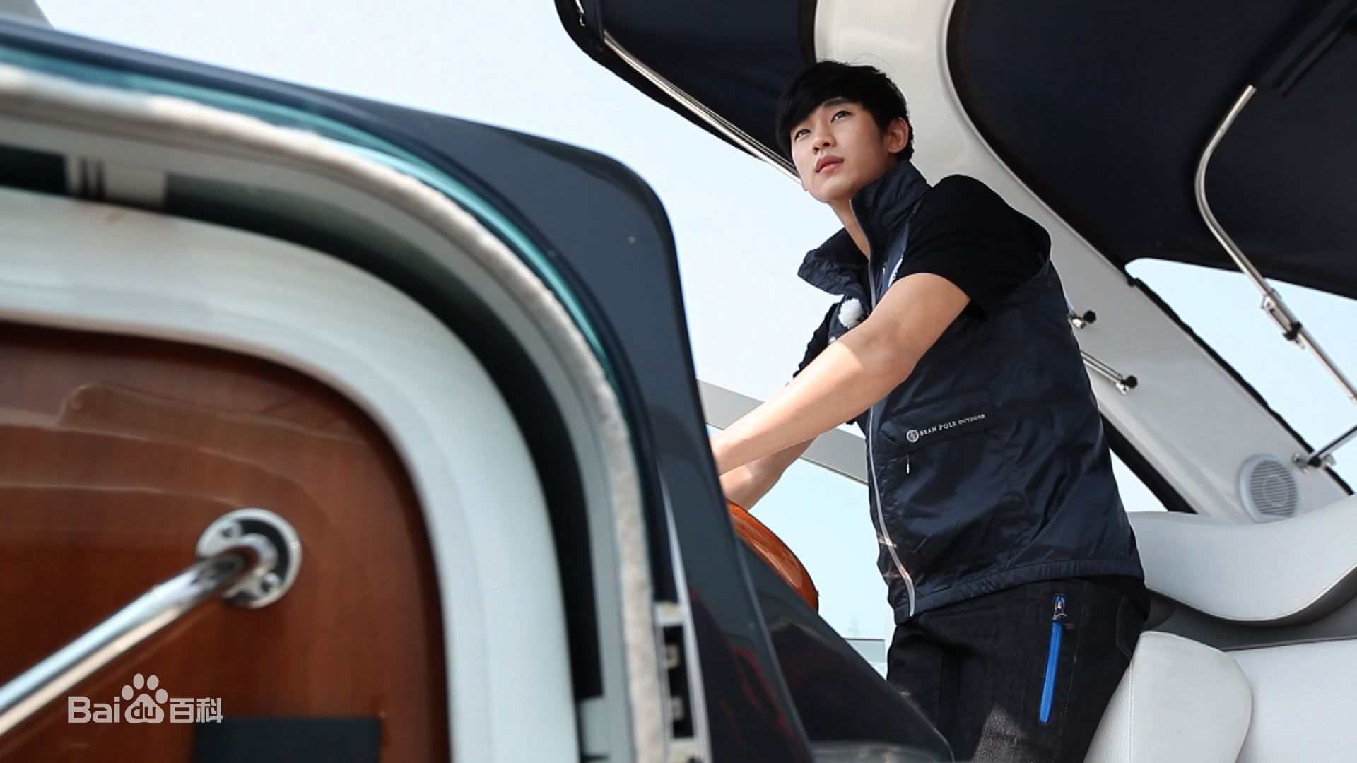 http://www.119127.cn/pics/star/pic/30bb8d990373e6ed3535f3f39c02cf22.jpg