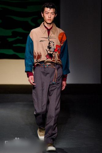 http://www.119127.cn/pics/star/pic/3278c8ddb7aa5d685352c1aa108b35ea.jpg