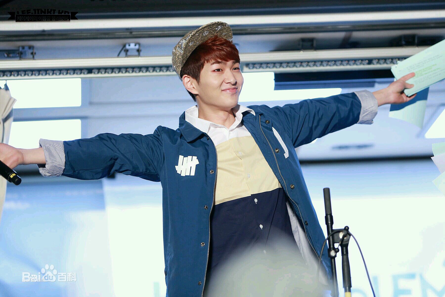 http://www.119127.cn/pics/star/pic/329006a2fa8764e8ae41eef43cc56e64.jpg