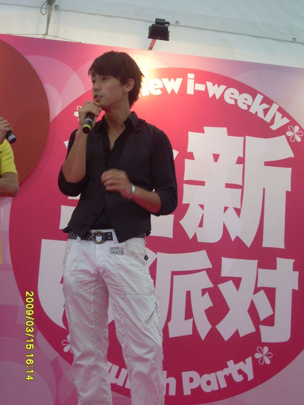 http://www.119127.cn/pics/star/pic/33801c4082022e97dfc4bd3e71bc97dd.jpg