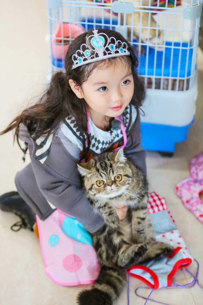 http://www.119127.cn/pics/star/pic/33bc908caf1f6d459123e7b4d694bb69.jpg
