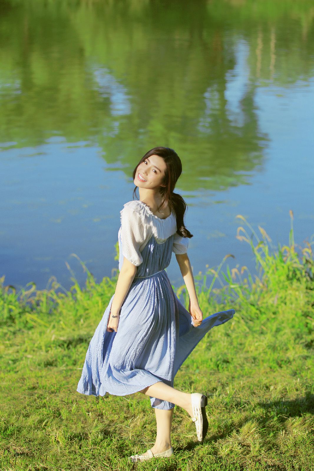 http://www.119127.cn/pics/star/pic/356b270a612e248d3f44178710567788.jpg