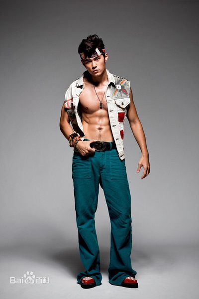 http://www.119127.cn/pics/star/pic/358a1fdf6151667798ea9e7d64f187db.jpg