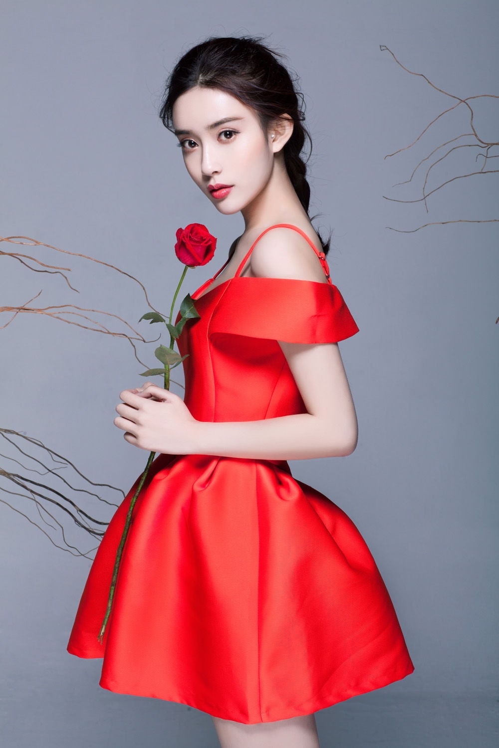 http://www.119127.cn/pics/star/pic/396cabdc0764211f13d149b7ae9619ee.jpg