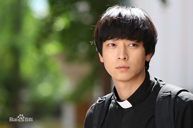 http://www.119127.cn/pics/star/pic/3ac7fe4960ac1c038ebc644d67096dd3.jpg
