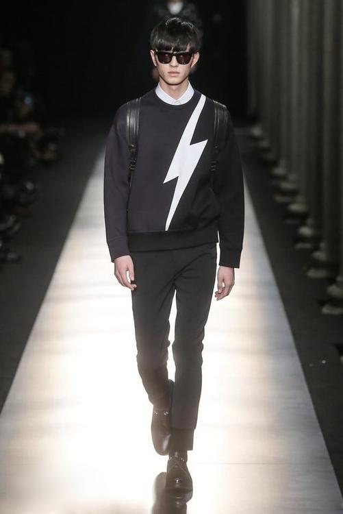 http://www.119127.cn/pics/star/pic/3dfce55c2f0a90307321cd15d093eef5.jpg