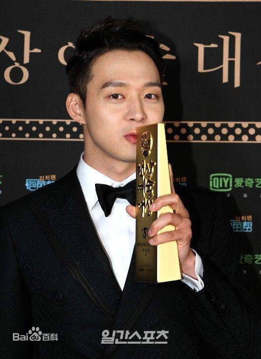 http://www.119127.cn/pics/star/pic/3e65a99fffeb1a1ee1c2ac4578d575c7.jpg
