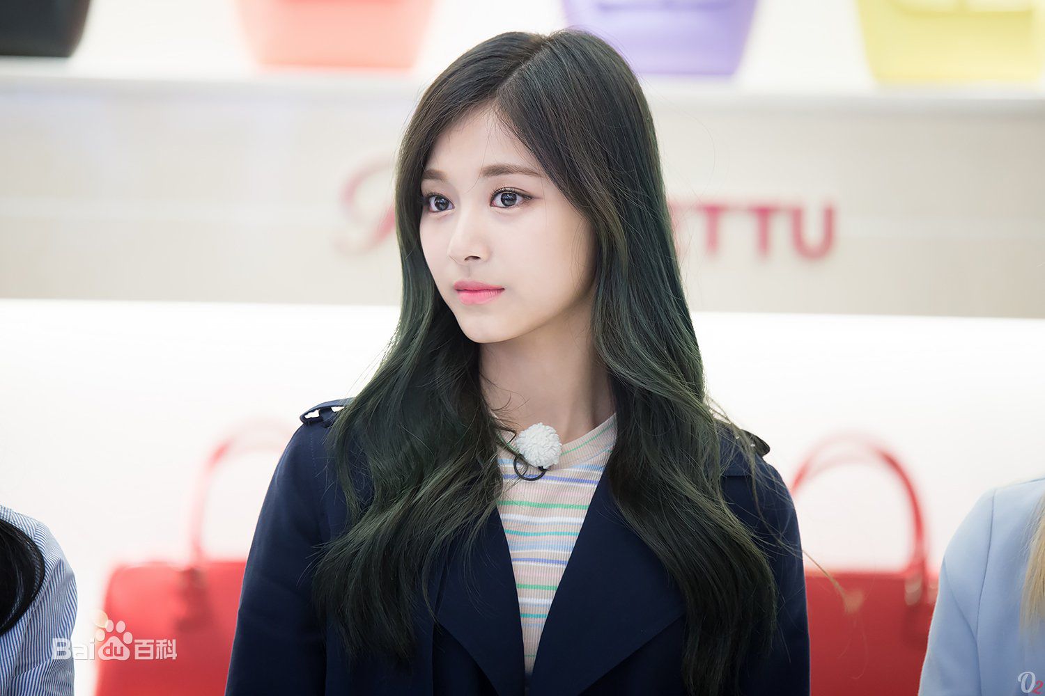 http://www.119127.cn/pics/star/pic/3e9eb15d11f871ed0d50b9e5da23449e.jpg